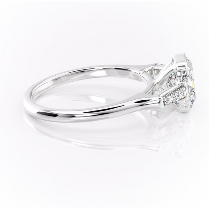 Inel de logodnă Lunaria din aur Alb 14kt cu moissanite tăietură pernă – Solitar rafinată pentru profil înalt | Personalizează și configurează gratuit online [2]