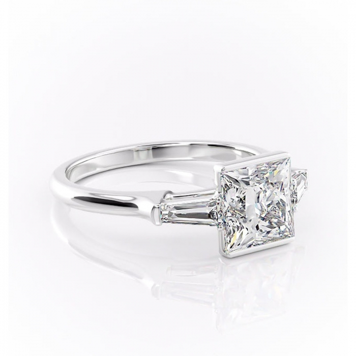 Inel de logodnă Lunaria din aur Alb 14kt cu moissanite tăietură princess – Solitar rafinată pentru profil înalt | Personalizează și configurează gratuit online [1]