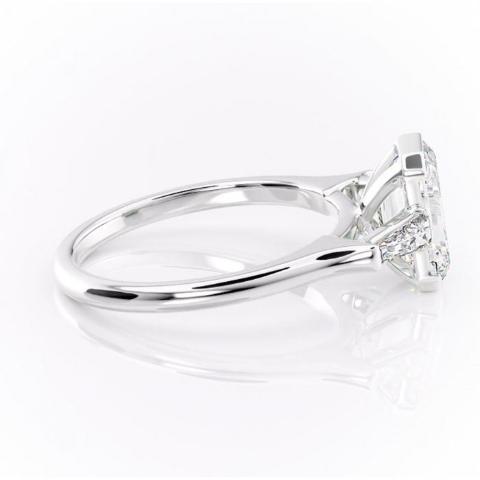 Inel de logodnă Lunaria din aur Alb 14kt cu moissanite tăietură smarald – Solitar rafinată pentru profil înalt | Personalizează și configurează gratuit online [2]