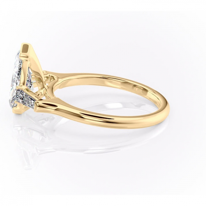 Inel de logodnă Lunaria din aur Galben 14kt cu moissanite tăietură pară – Solitar rafinată pentru profil înalt | Personalizează și configurează gratuit online [6]