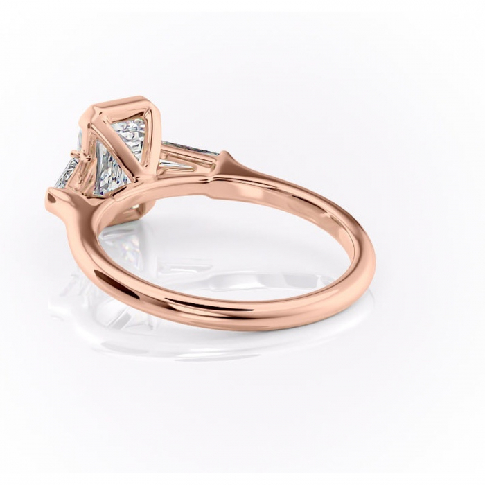 Inel de logodnă Lunaria din aur Rose 18kt cu moissanite tăietură smarald – Solitar rafinată pentru profil înalt | Personalizează și configurează gratuit online [4]