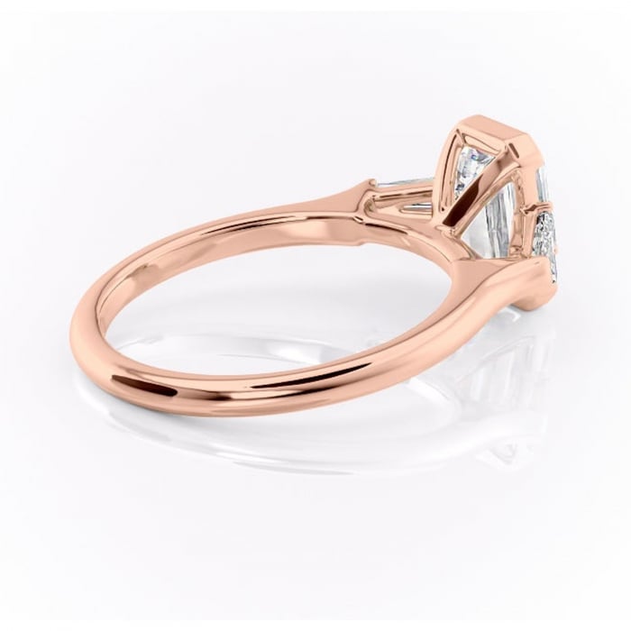 Inel de logodnă Lunaria din aur Rose 18kt cu moissanite tăietură smarald – Solitar rafinată pentru profil înalt | Personalizează și configurează gratuit online [3]