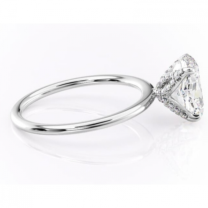 Inel de logodnă Lux din aur Alb 14kt cu moissanite tăietură ovală – Solitar rafinată pentru profil înalt | Personalizează și configurează gratuit online [2]