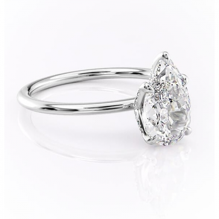 Inel de logodnă Lux din aur Alb 14kt cu moissanite tăietură pară – Solitar rafinată pentru profil înalt | Personalizează și configurează gratuit online [1]