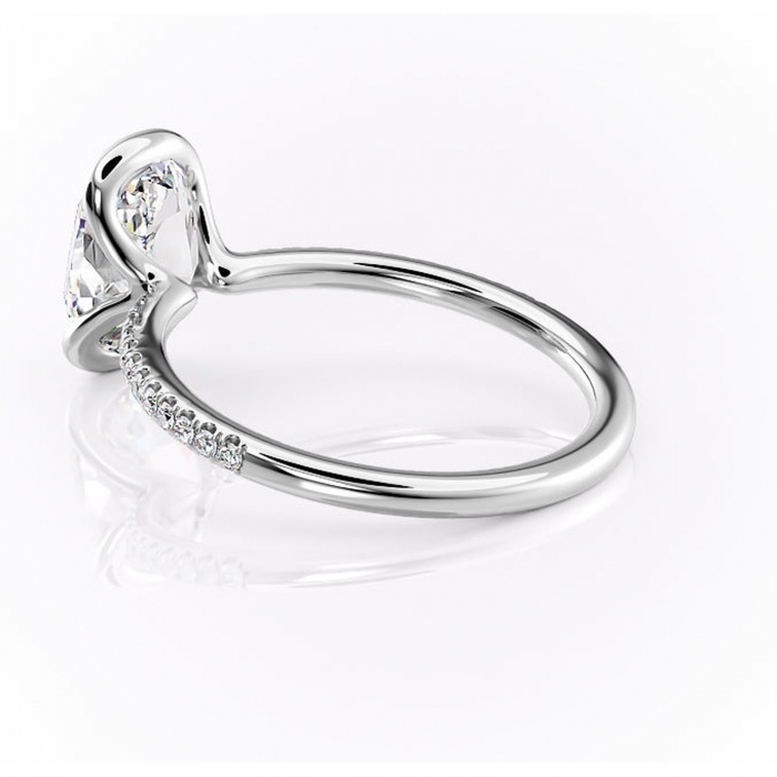 Inel de logodnă Maelis din aur Alb 14kt cu moissanite tăietură ovală – Montură închisă rafinată pentru profil mediu | Personalizează și configurează gratuit online [5]