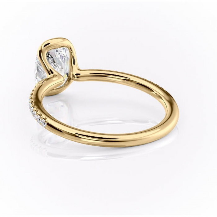 Inel de logodnă Maelis din aur Galben 14kt cu moissanite tăietură pernă – Montură închisă rafinată pentru profil mediu | Personalizează și configurează gratuit online [4]