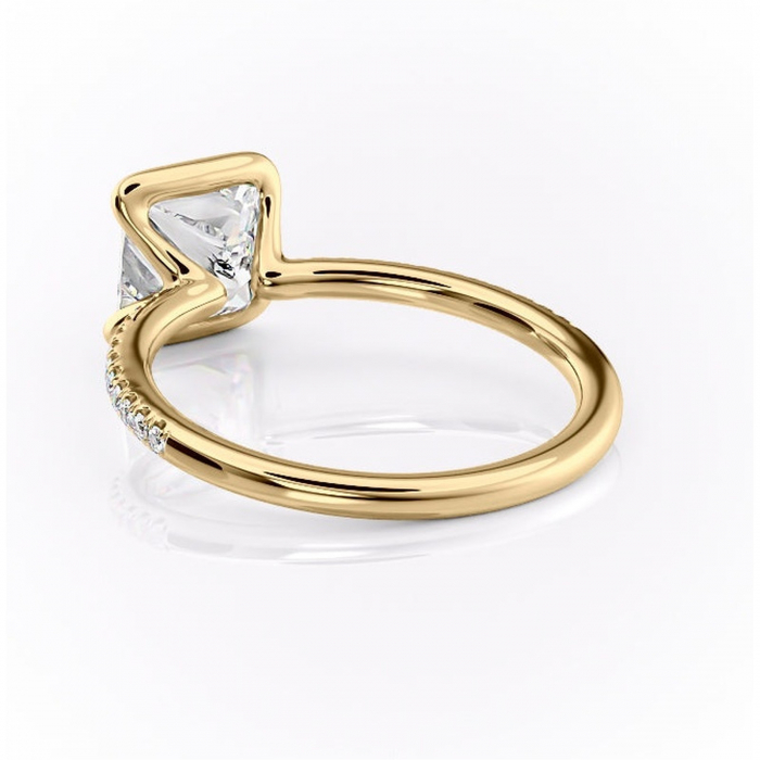 Inel de logodnă Maelis din aur Galben 14kt cu moissanite tăietură princess – Montură închisă rafinată pentru profil mediu | Personalizează și configurează gratuit online [4]