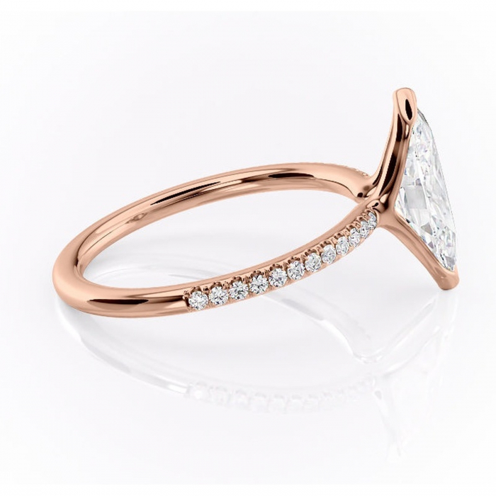 Inel de logodnă Maelis din aur Rose 14kt cu moissanite tăietură marquise – Montură închisă rafinată pentru profil mediu | Personalizează și configurează gratuit online [2]