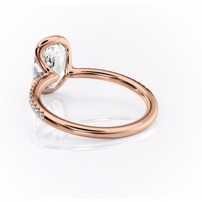 Inel de logodnă Maelis din aur Rose 14kt cu moissanite tăietură ovală – Montură închisă rafinată pentru profil mediu | Personalizează și configurează gratuit online [4]