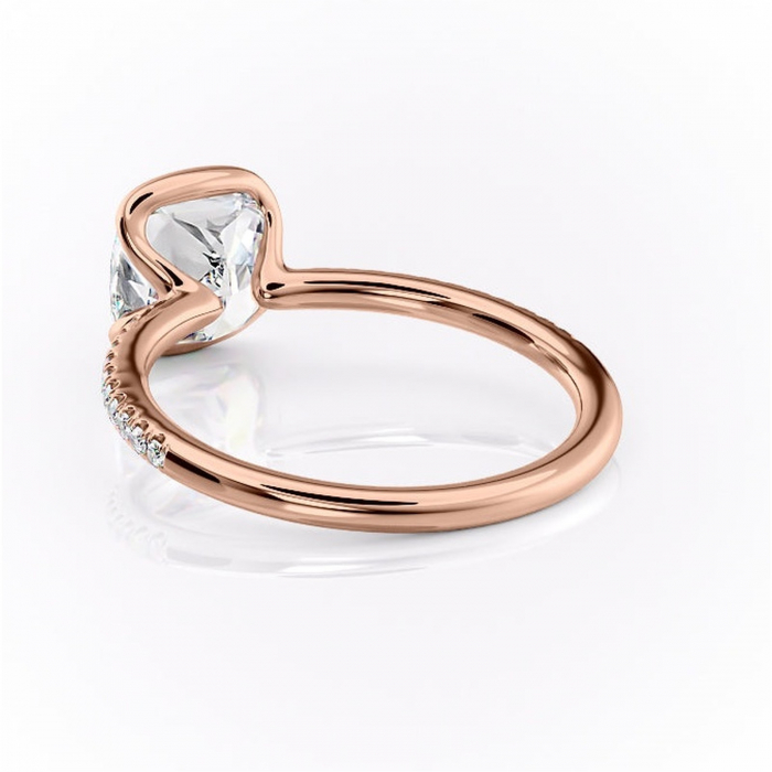 Inel de logodnă Maelis din aur Rose 18kt cu moissanite tăietură pernă – Montură închisă rafinată pentru profil mediu | Personalizează și configurează gratuit online [4]