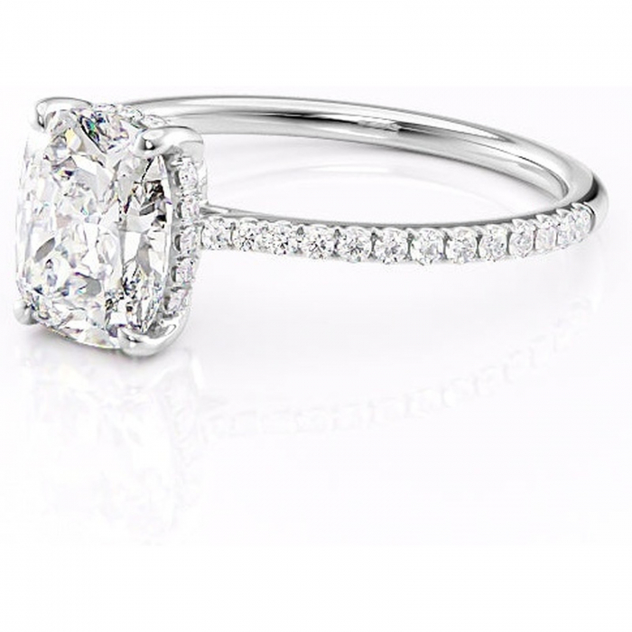 Inel de logodnă Marigold din aur Alb 14kt cu moissanite tăietură pernă – Montură pavé rafinată pentru profil jos | Personalizează și configurează gratuit online [7]