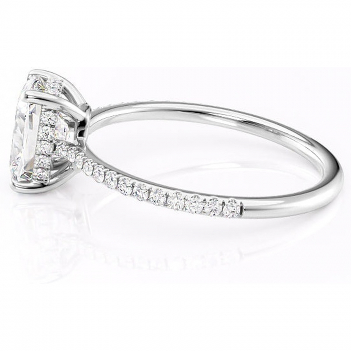 Inel de logodnă Marigold din aur Alb 14kt cu moissanite tăietură pernă – Montură pavé rafinată pentru profil jos | Personalizează și configurează gratuit online [6]