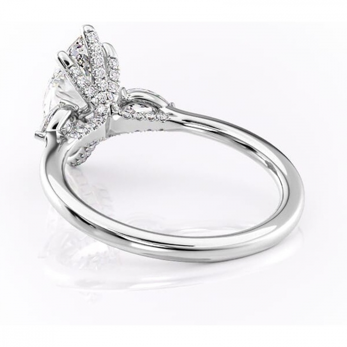 Inel de logodnă Matilda din aur Alb 14kt cu moissanite tăietură marquise – Montură cu trei pietre rafinată pentru profil înalt | Personalizează și configurează gratuit online [4]