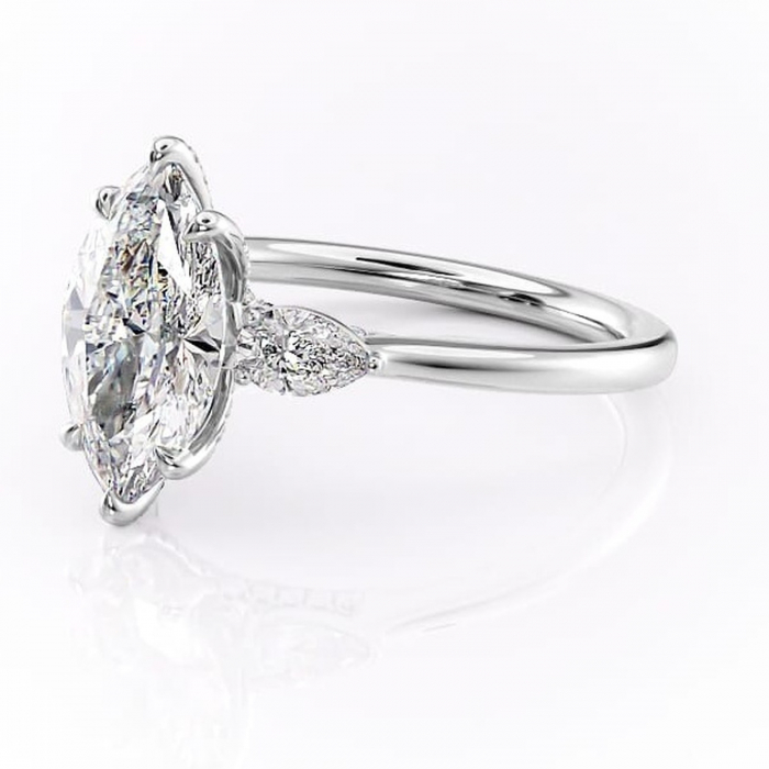 Inel de logodnă Matilda din aur Alb 14kt cu moissanite tăietură marquise – Montură cu trei pietre rafinată pentru profil înalt | Personalizează și configurează gratuit online [7]