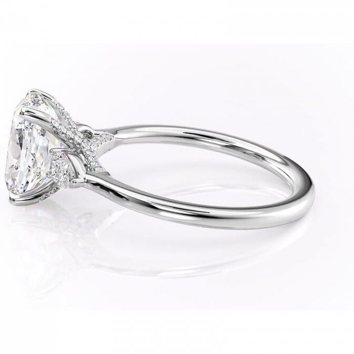 Inel de logodnă Matilda din aur Alb 14kt cu moissanite tăietură ovală – Montură cu trei pietre rafinată pentru profil înalt | Personalizează și configurează gratuit online [6]