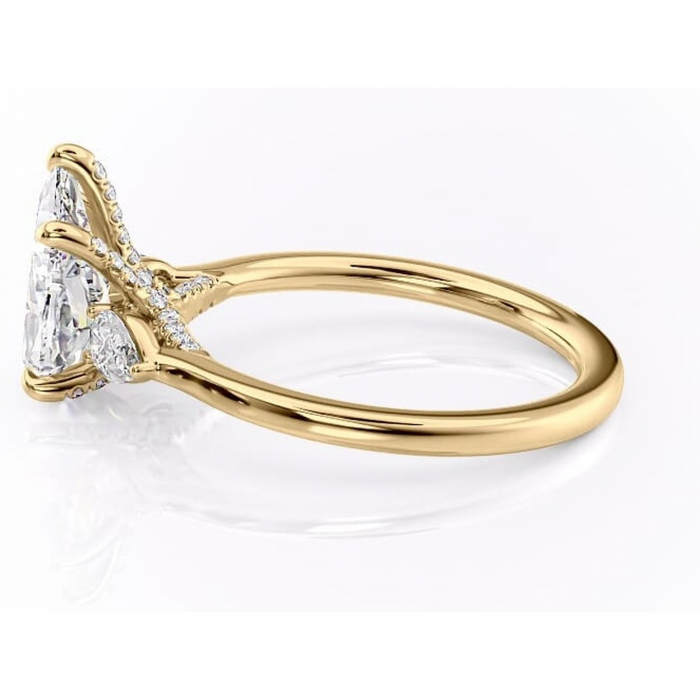Inel de logodnă Matilda din aur Galben 14kt cu moissanite tăietură pară – Montură cu trei pietre rafinată pentru profil înalt | Personalizează și configurează gratuit online [6]
