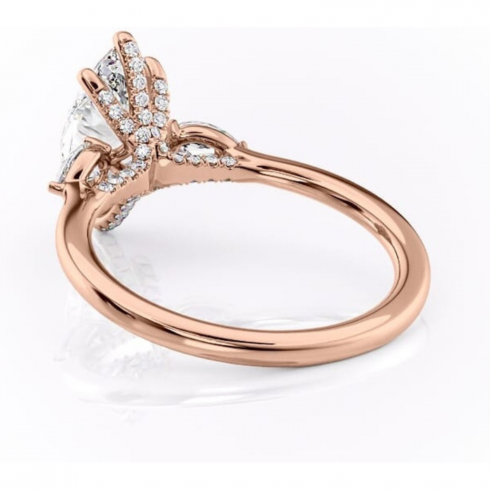 Inel de logodnă Matilda din aur Rose 14kt cu moissanite tăietură marquise – Montură cu trei pietre rafinată pentru profil înalt | Personalizează și configurează gratuit online [4]
