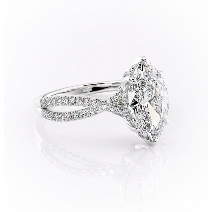 Inel de logodnă Meadow din aur Alb 14kt cu moissanite tăietură marquise – Montură pavé rafinată pentru profil mediu | Personalizează și configurează gratuit online [1]