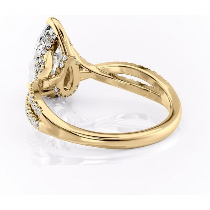 Inel de logodnă Meadow din aur Galben 18kt cu moissanite tăietură pară – Montură pavé rafinată pentru profil mediu | Personalizează și configurează gratuit online [4]