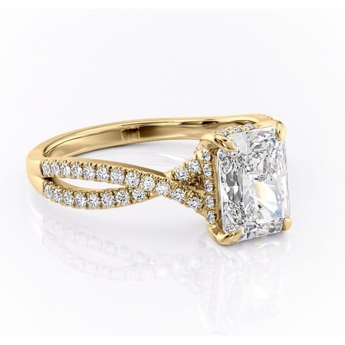 Inel de logodnă Meadow din aur Galben 18kt cu moissanite tăietură radiantă – Montură pavé rafinată pentru profil mediu | Personalizează și configurează gratuit online [1]