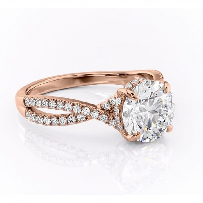 Inel de logodnă Meadow din aur Rose 14kt cu moissanite tăietură rotundă – Montură pavé rafinată pentru profil mediu | Personalizează și configurează gratuit online [1]