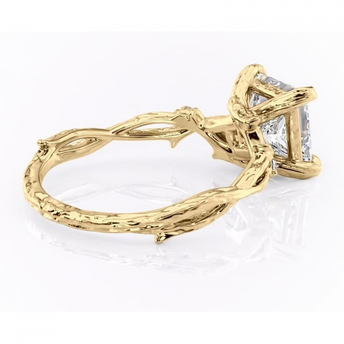 Inel de logodnă Meliora din aur Galben 14kt cu moissanite tăietură princess – Solitar rafinată pentru profil mediu | Personalizează și configurează gratuit online [3]