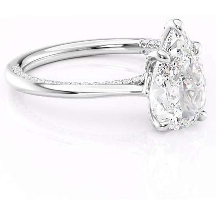 Inel de logodnă Mila din aur Alb 14kt cu moissanite tăietură pară – Solitar rafinată pentru profil înalt | Personalizează și configurează gratuit online [1]