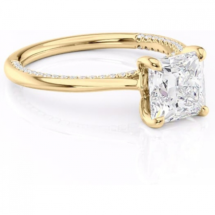 Inel de logodnă Mila din aur Galben 14kt cu moissanite tăietură princess – Solitar rafinată pentru profil înalt | Personalizează și configurează gratuit online [1]
