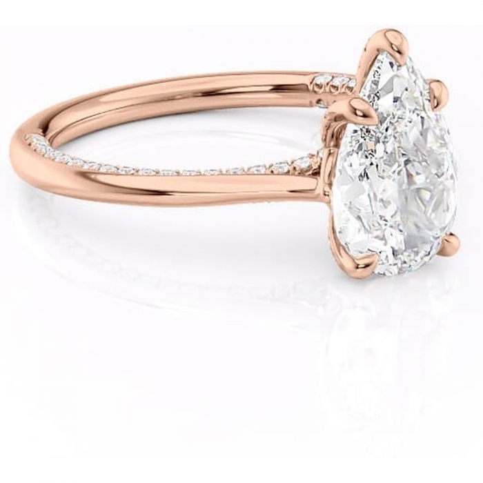 Inel de logodnă Mila din aur Rose 14kt cu moissanite tăietură pară – Solitar rafinată pentru profil înalt | Personalizează și configurează gratuit online [1]
