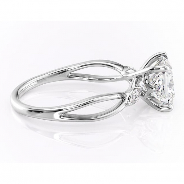 Inel de logodnă Mirabel din aur Alb 14kt cu moissanite tăietură princess – Pietre laterale rafinată pentru profil mediu | Personalizează și configurează gratuit online [2]