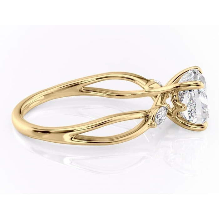 Inel de logodnă Mirabel din aur Galben 18kt cu moissanite tăietură pernă – Pietre laterale rafinată pentru profil mediu | Personalizează și configurează gratuit online [2]