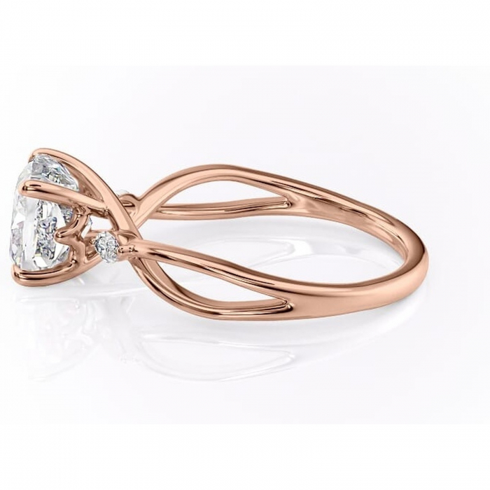 Inel de logodnă Mirabel din aur Rose 14kt cu moissanite tăietură pernă – Pietre laterale rafinată pentru profil mediu | Personalizează și configurează gratuit online [6]