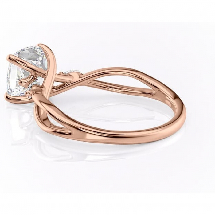 Inel de logodnă Mirabel din aur Rose 14kt cu moissanite tăietură pernă – Pietre laterale rafinată pentru profil mediu | Personalizează și configurează gratuit online [5]