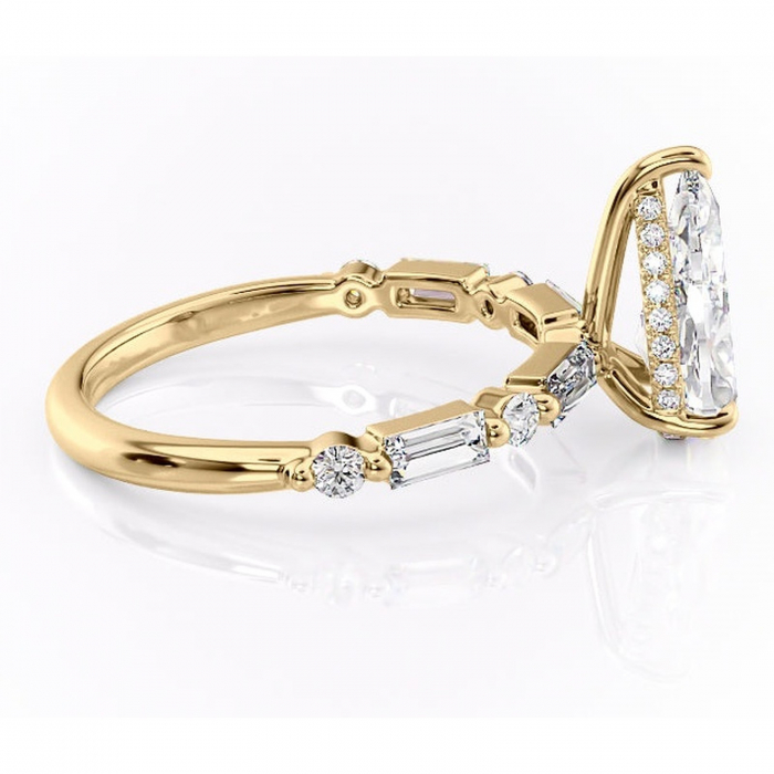 Inel de logodnă Moonstone din aur Galben 18kt cu moissanite tăietură pară – Pietre laterale rafinată pentru profil înalt | Personalizează și configurează gratuit online [2]