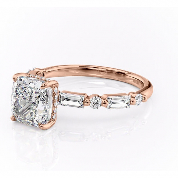 Inel de logodnă Moonstone din aur Rose 14kt cu moissanite tăietură pernă – Pietre laterale rafinată pentru profil înalt | Personalizează și configurează gratuit online [7]