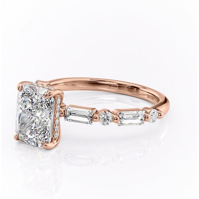 Inel de logodnă Moonstone din aur Rose 14kt cu moissanite tăietură radiantă – Pietre laterale rafinată pentru profil înalt | Personalizează și configurează gratuit online [7]