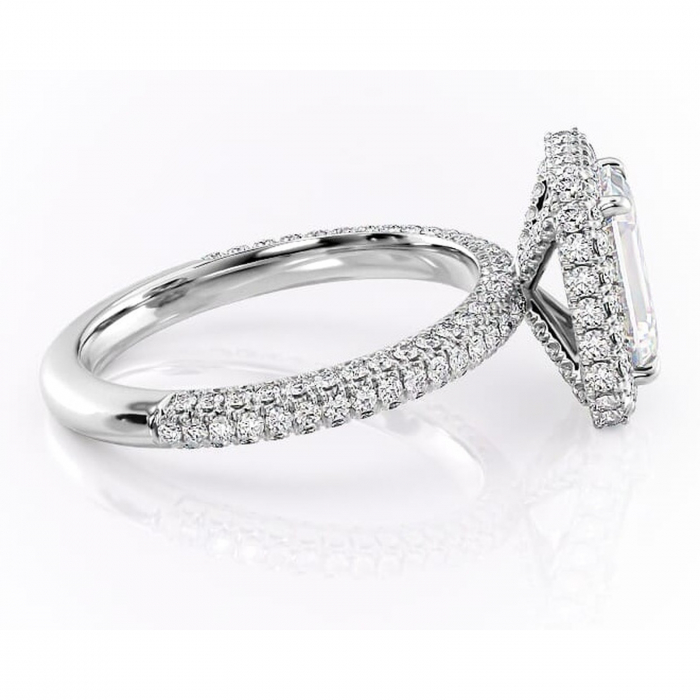 Inel de logodnă Nerina din aur Alb 14kt cu moissanite tăietură smarald – Halo rafinată pentru profil înalt | Personalizează și configurează gratuit online [2]