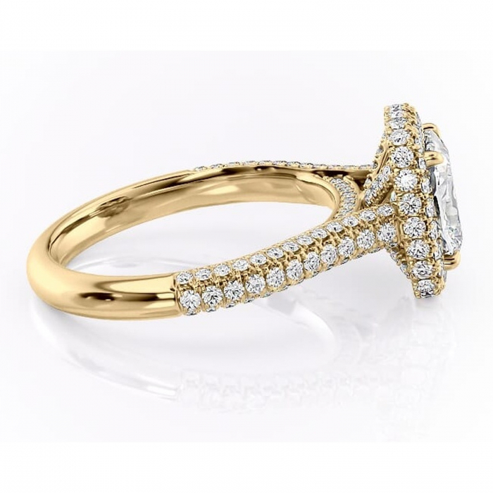 Inel de logodnă Nerina din aur Galben 14kt cu moissanite tăietură pernă – Halo rafinată pentru profil înalt | Personalizează și configurează gratuit online [2]