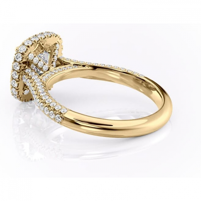 Inel de logodnă Nerina din aur Galben 18kt cu moissanite tăietură pernă – Halo rafinată pentru profil înalt | Personalizează și configurează gratuit online [5]