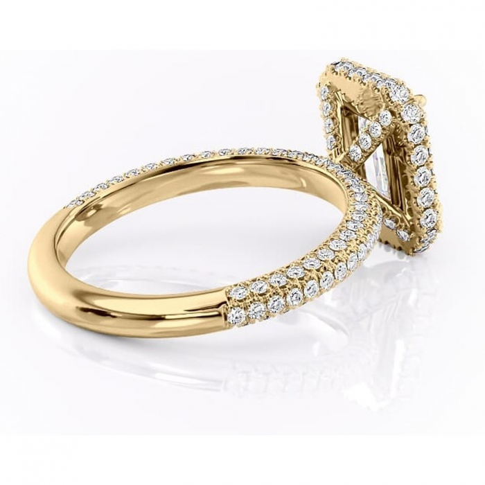 Inel de logodnă Nerina din aur Galben 18kt cu moissanite tăietură smarald – Halo rafinată pentru profil înalt | Personalizează și configurează gratuit online [3]