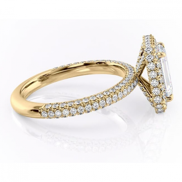 Inel de logodnă Nerina din aur Galben 18kt cu moissanite tăietură smarald – Halo rafinată pentru profil înalt | Personalizează și configurează gratuit online [2]