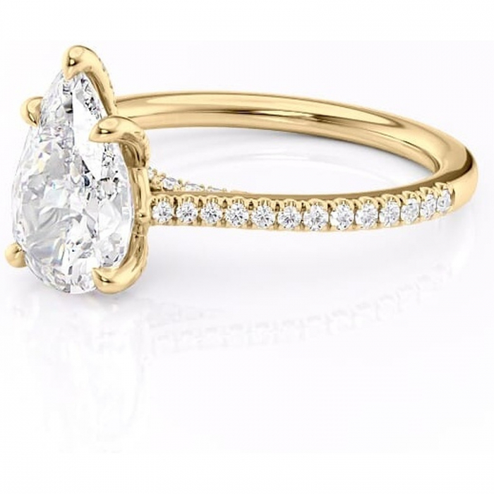 Inel de logodnă Noa din aur Galben 18kt cu moissanite tăietură pară – Montură pavé rafinată pentru profil înalt | Personalizează și configurează gratuit online [7]