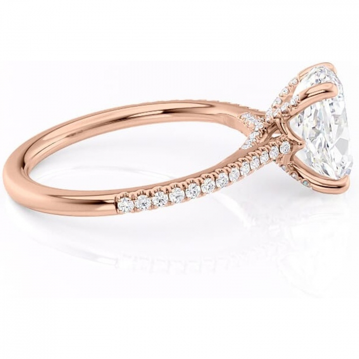 Inel de logodnă Noa din aur Rose 14kt cu moissanite tăietură ovală – Montură pavé rafinată pentru profil înalt | Personalizează și configurează gratuit online [2]