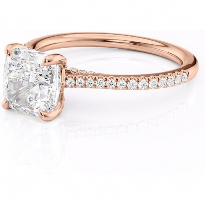 Inel de logodnă Noa din aur Rose 18kt cu moissanite tăietură pernă – Montură pavé rafinată pentru profil înalt | Personalizează și configurează gratuit online [7]