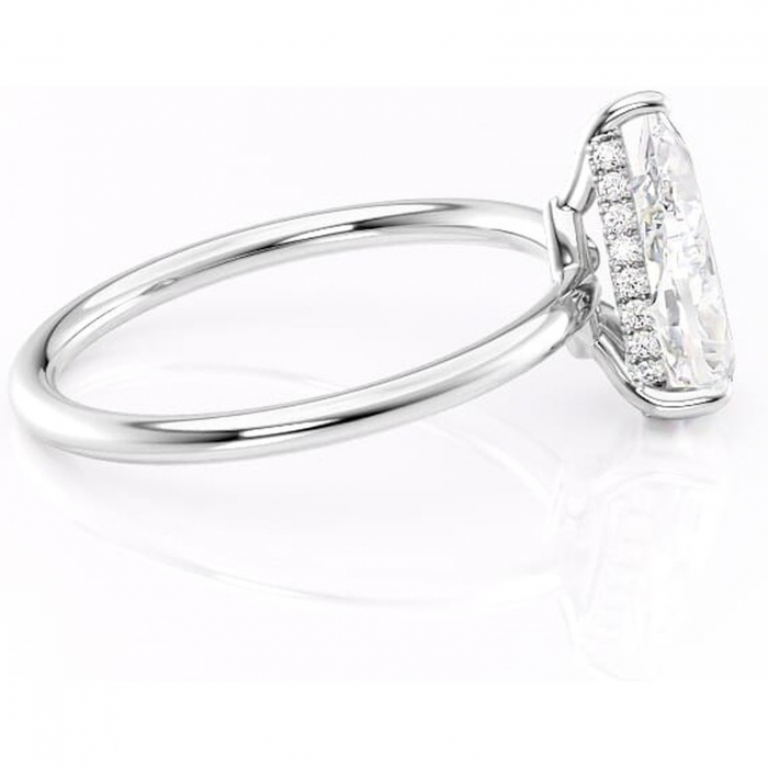 Inel de logodnă Nyla din aur Alb 14kt cu moissanite tăietură pară – Montură Kamellie joasă rafinată pentru profil jos | Personalizează și configurează gratuit online [2]