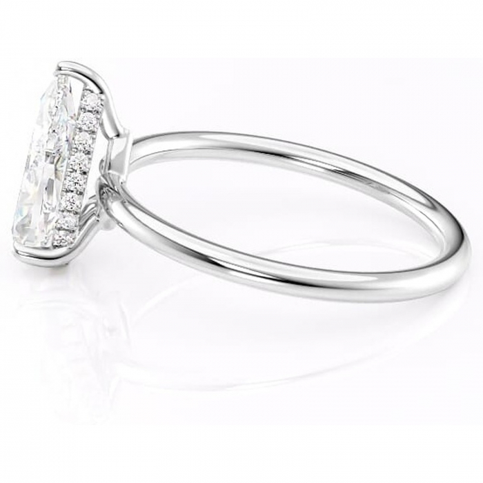 Inel de logodnă Nyla din aur Alb 14kt cu moissanite tăietură pară – Montură Kamellie joasă rafinată pentru profil jos | Personalizează și configurează gratuit online [6]