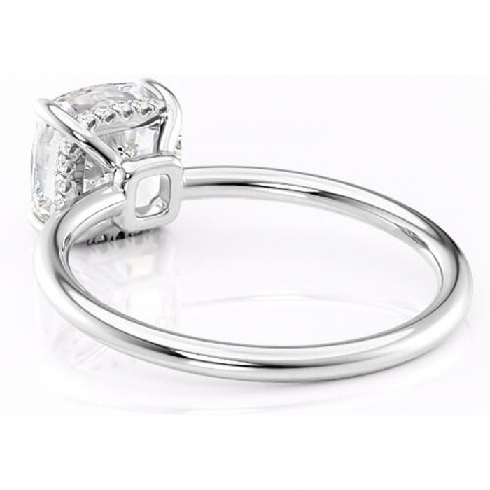 Inel de logodnă Nyla din aur Alb 14kt cu moissanite tăietură pernă – Montură Kamellie joasă rafinată pentru profil jos | Personalizează și configurează gratuit online [4]