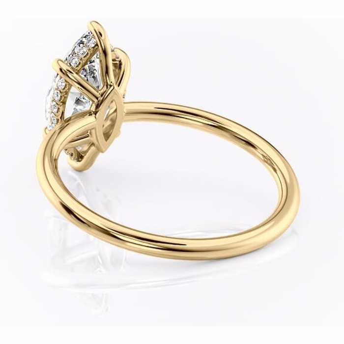 Inel de logodnă Nyla din aur Galben 14kt cu moissanite tăietură marquise – Montură Kamellie joasă rafinată pentru profil jos | Personalizează și configurează gratuit online [4]