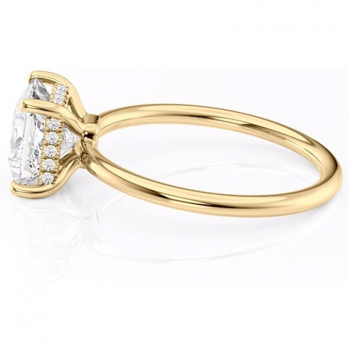Inel de logodnă Nyla din aur Galben 18kt cu moissanite tăietură princess – Montură Kamellie joasă rafinată pentru profil jos | Personalizează și configurează gratuit online [6]