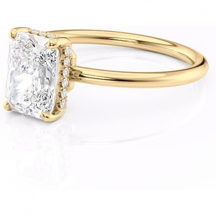 Inel de logodnă Nyla din aur Galben 18kt cu moissanite tăietură radiantă – Montură Kamellie joasă rafinată pentru profil jos | Personalizează și configurează gratuit online [7]